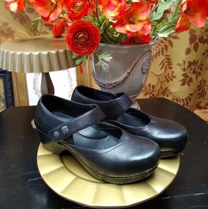 Dansko Woman's Tandy